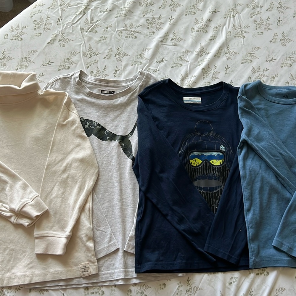 4 long sleeve tees.